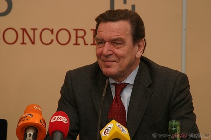 Gerhard Schröder - Entscheidungen (20061211 0018)